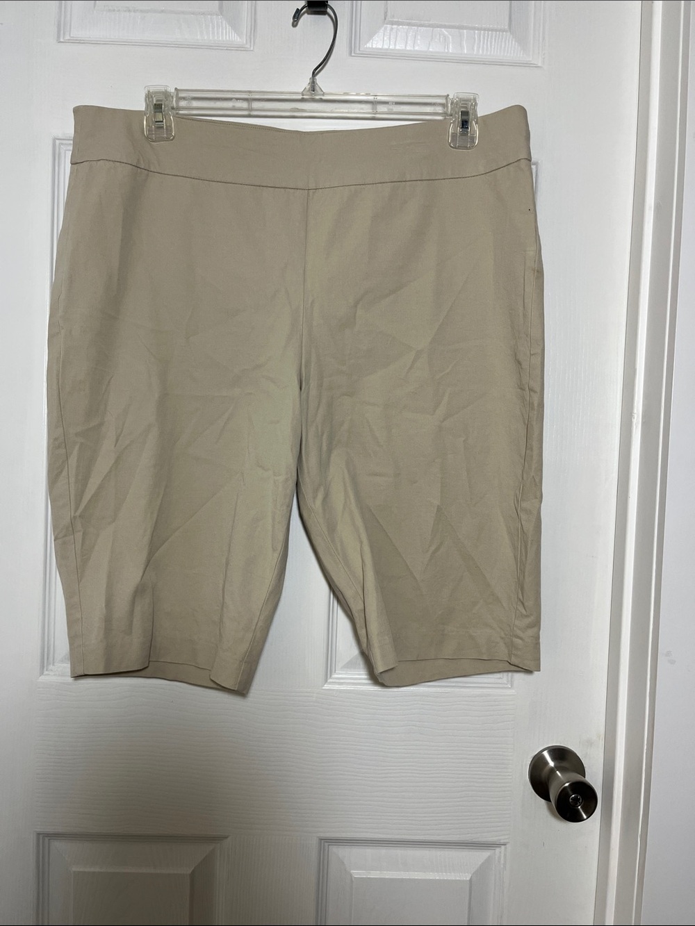 Chico's Light Beige Pull On Stretch Bermuda Shorts